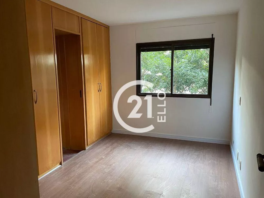 Apartamento à venda com 3 quartos, 190m² - Foto 4