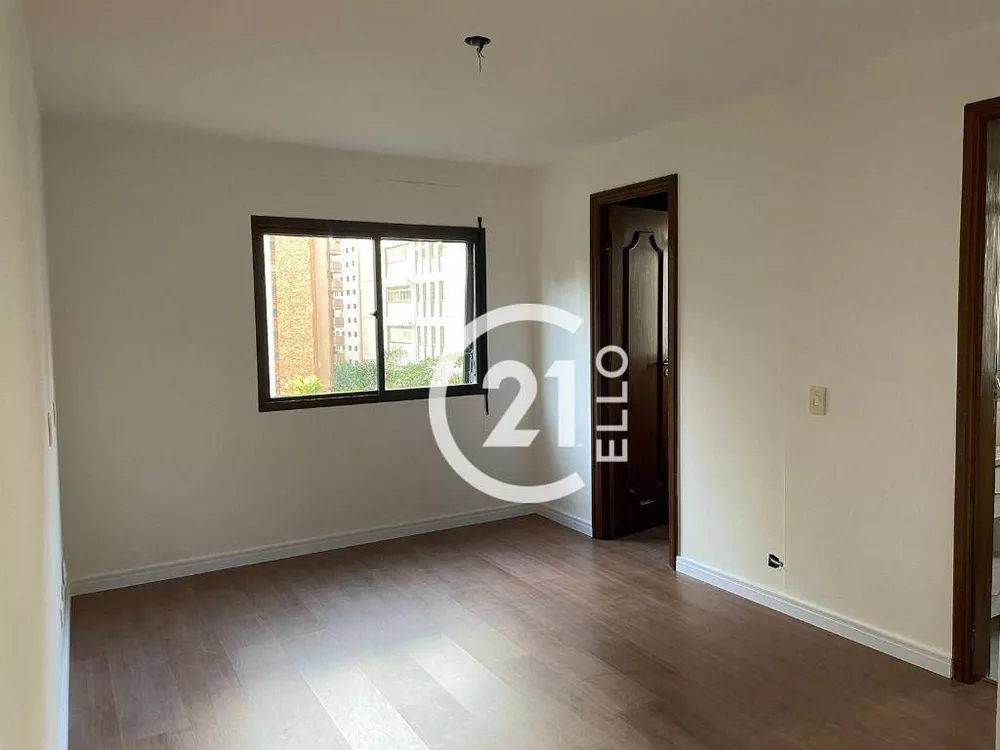 Apartamento à venda com 3 quartos, 190m² - Foto 3