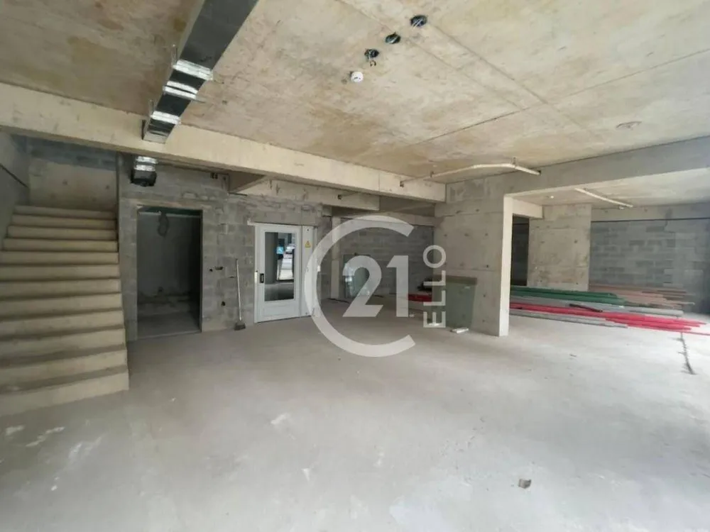 Loja-Salão, 240 m² - Foto 2