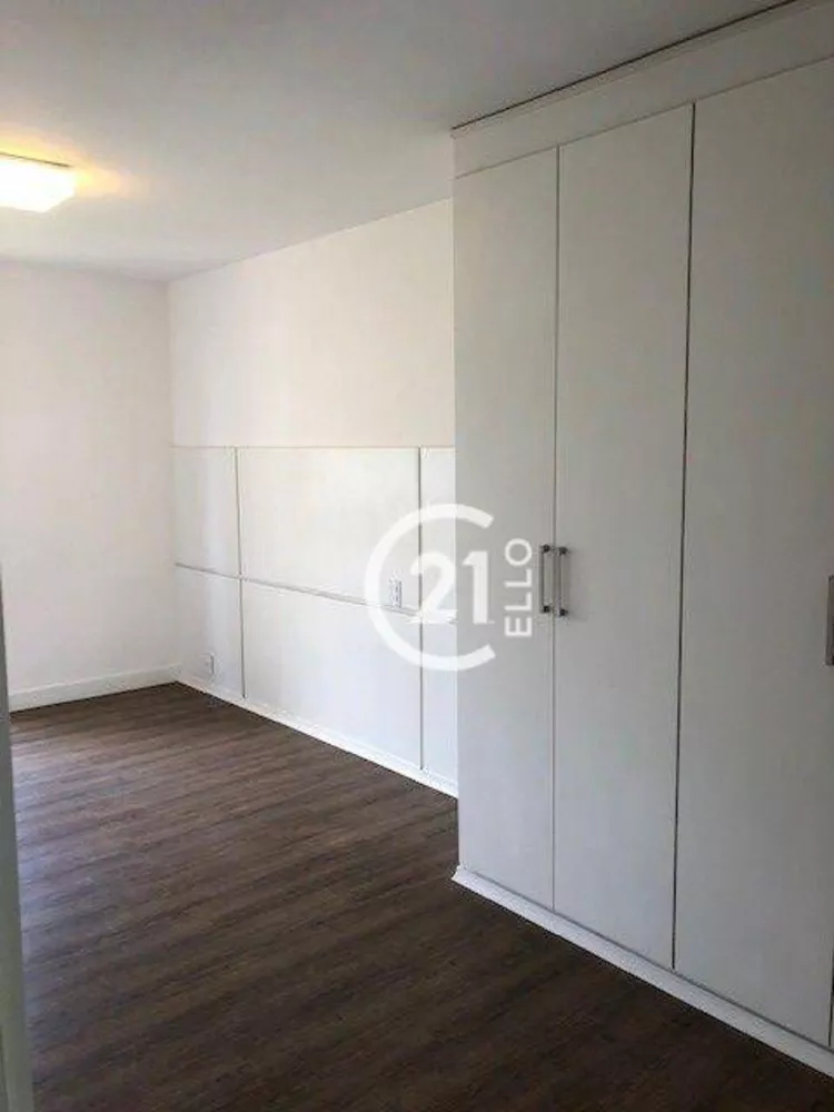 Apartamento para alugar com 4 quartos, 250m² - Foto 6