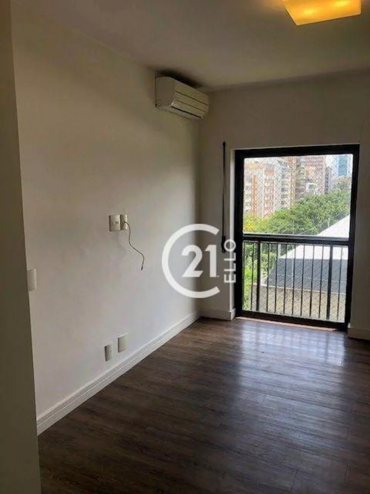 Apartamento para alugar com 4 quartos, 250m² - Foto 3