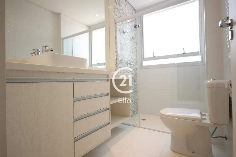 Apartamento, 3 quartos, 244 m² - Foto 2