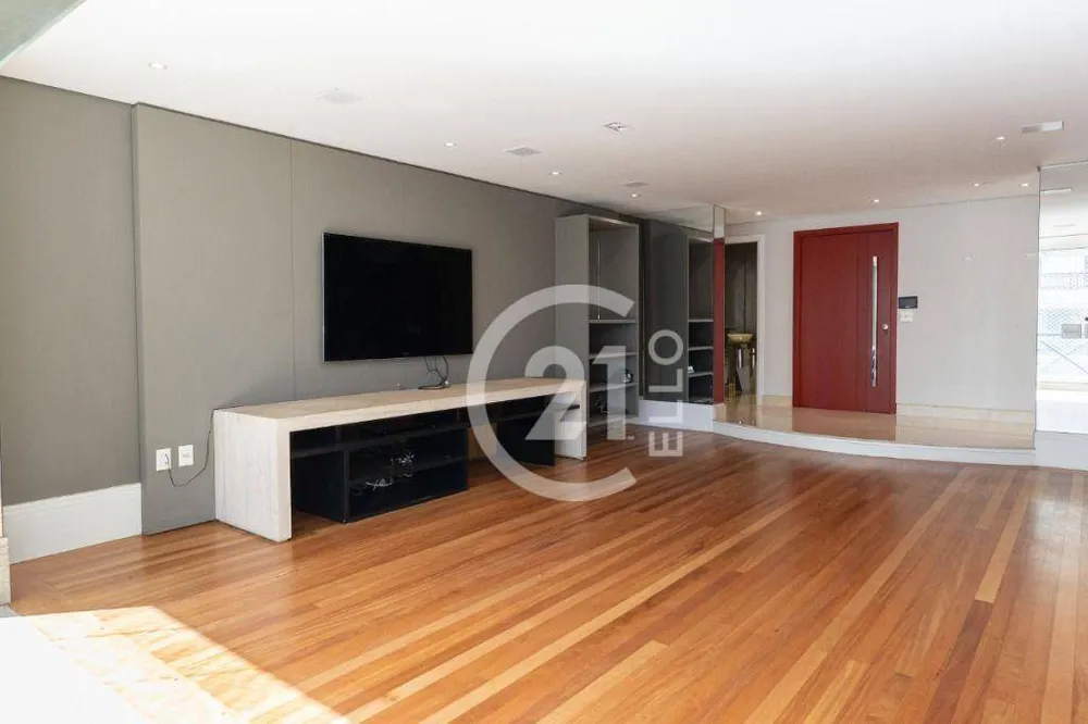 Apartamento, 3 quartos, 214 m² - Foto 2
