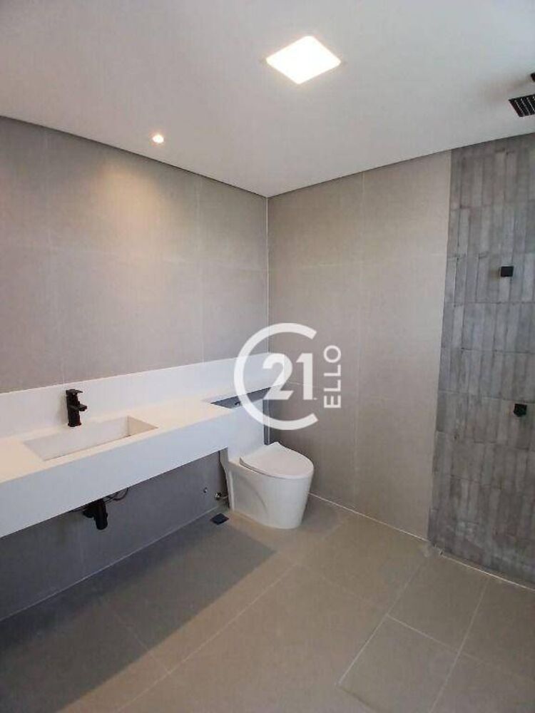 Sobrado à venda com 5 quartos, 176m² - Foto 2