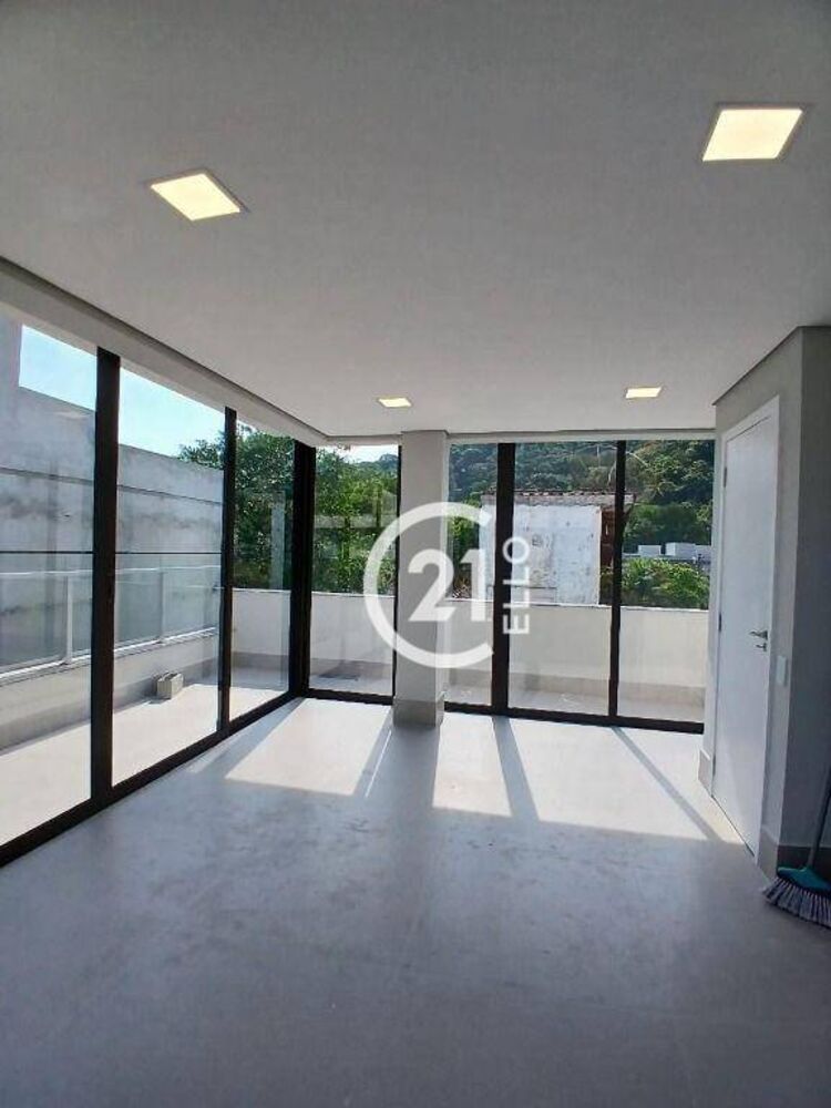Sobrado à venda com 5 quartos, 176m² - Foto 3