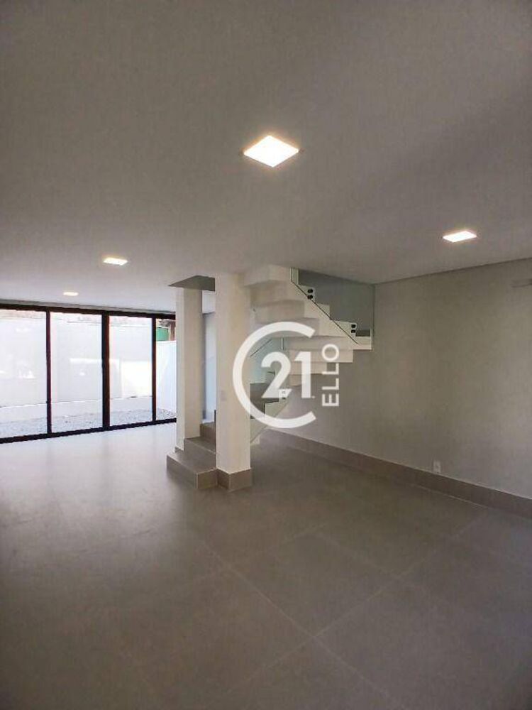 Sobrado à venda com 5 quartos, 176m² - Foto 8