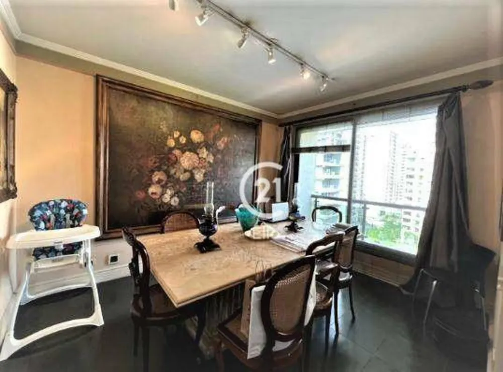 Apartamento, 4 quartos, 220 m² - Foto 1