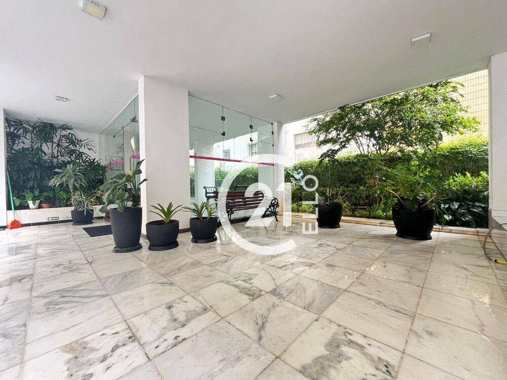 Apartamento para alugar com 3 quartos, 180m² - Foto 8
