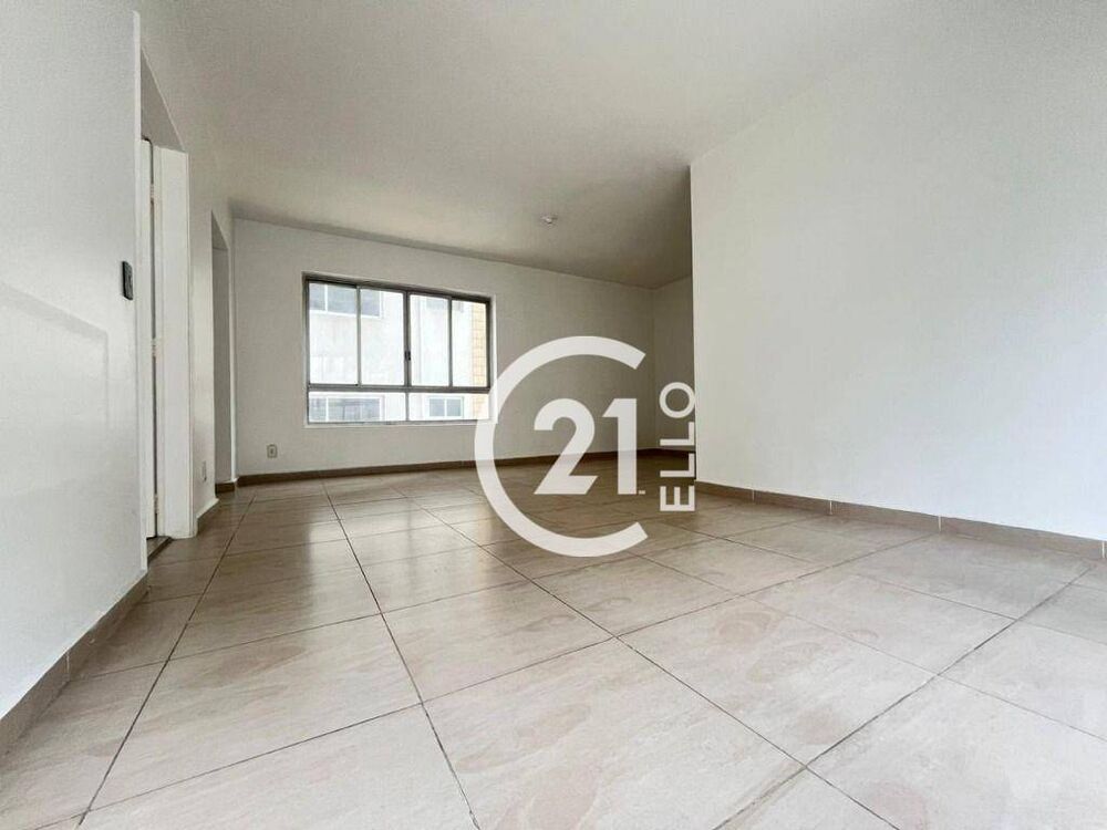 Apartamento para alugar com 3 quartos, 157m² - Foto 2