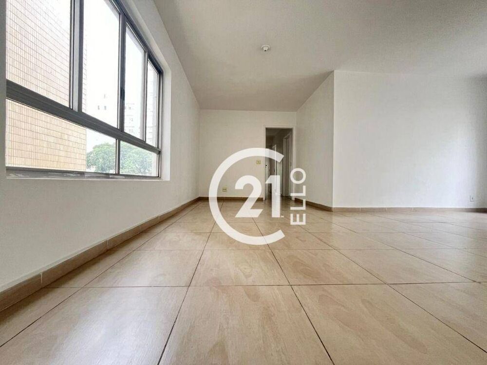 Apartamento para alugar com 3 quartos, 157m² - Foto 1