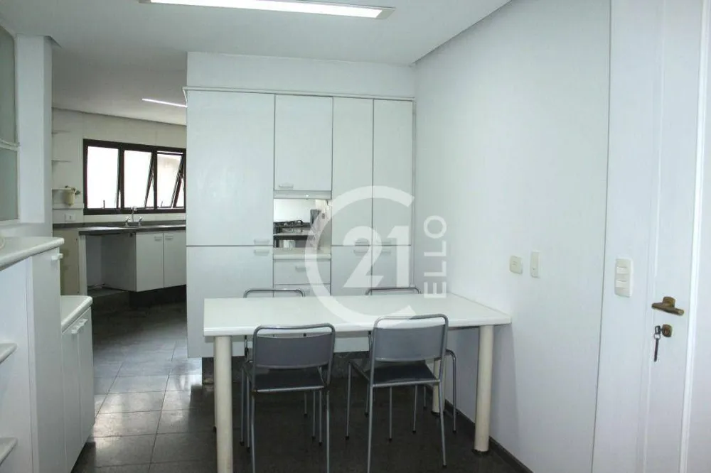 Apartamento, 3 quartos, 242 m² - Foto 12