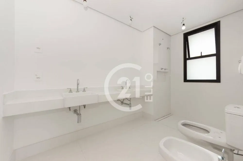 Apartamento, 3 quartos, 208 m² - Foto 2