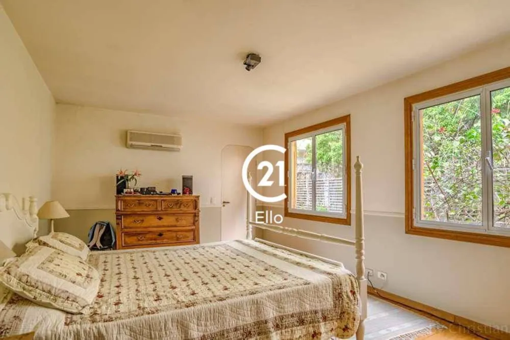Casa, 2 quartos, 220 m² - Foto 8