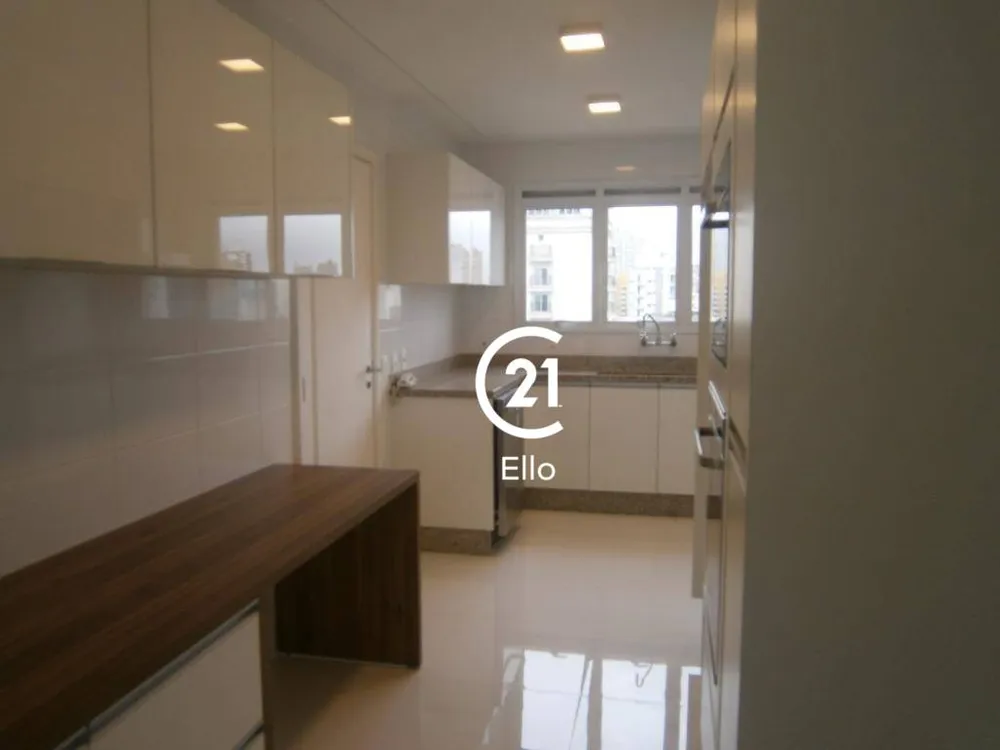Apartamento, 3 quartos, 192 m² - Foto 2