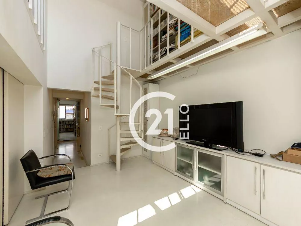 Cobertura à venda com 2 quartos, 270m² - Foto 1