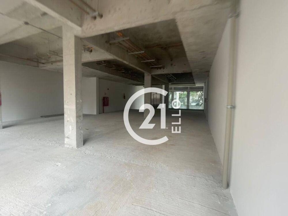 Loja-Salão para alugar, 1118m² - Foto 2