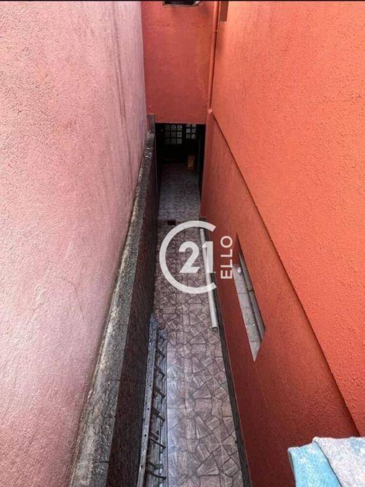 Sobrado à venda com 2 quartos, 200m² - Foto 5