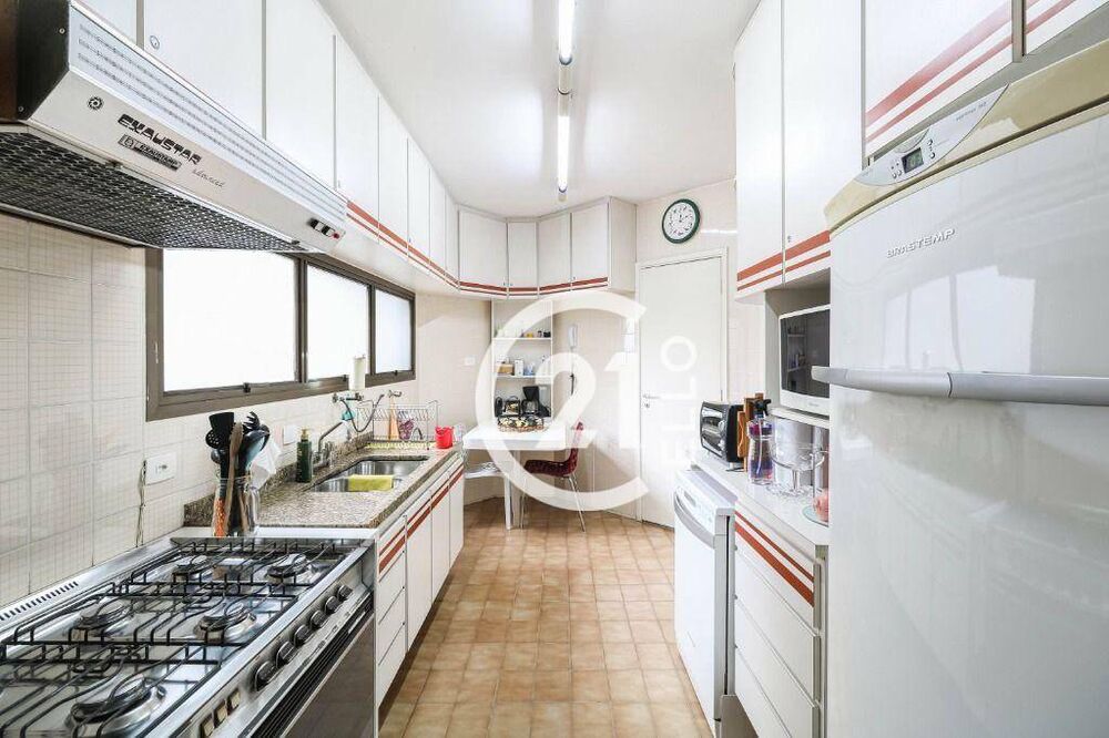 Apartamento à venda com 4 quartos, 173m² - Foto 15