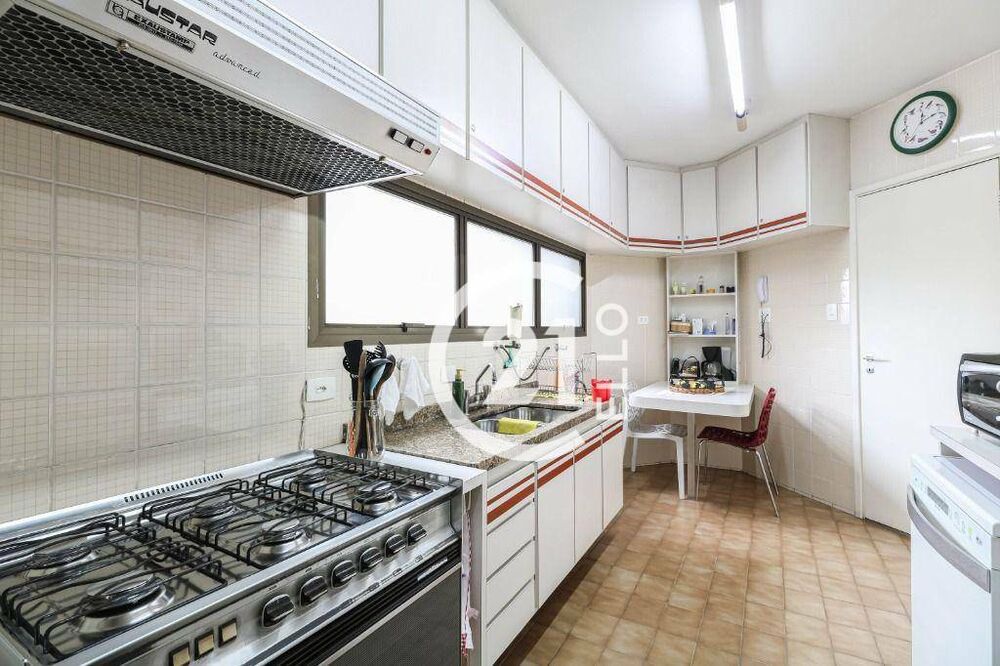 Apartamento à venda com 4 quartos, 173m² - Foto 17