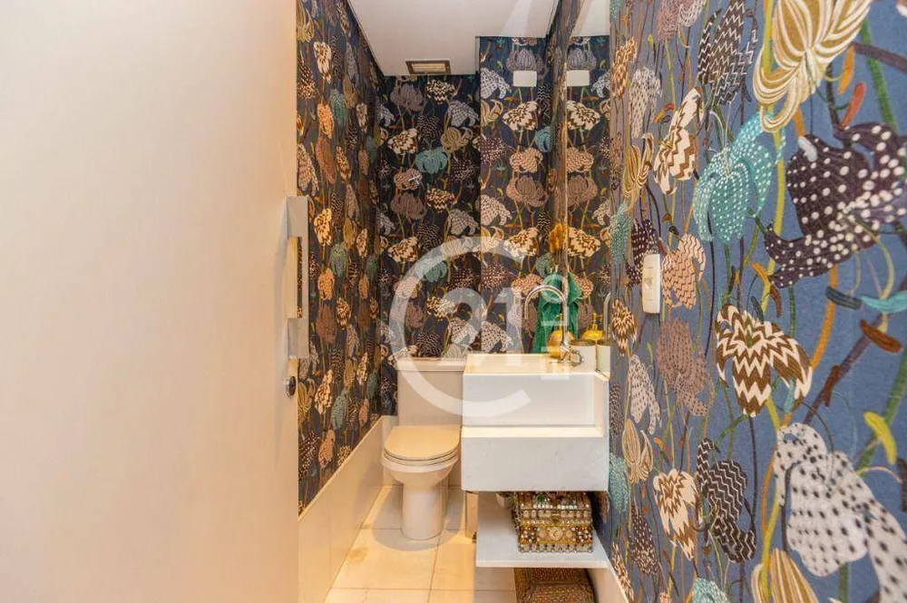 Apartamento, 3 quartos, 218 m² - Foto 1
