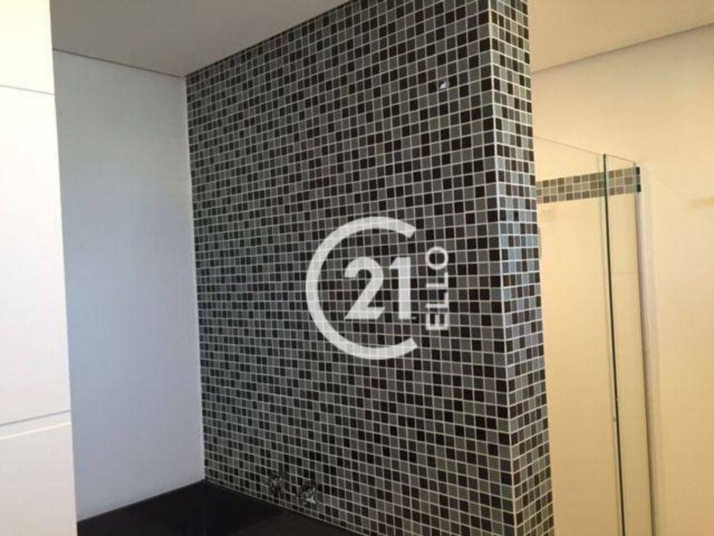 Apartamento para alugar com 2 quartos, 180m² - Foto 17
