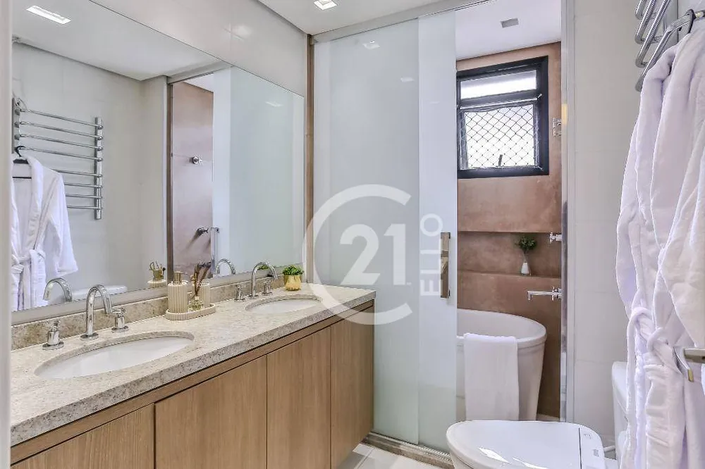 Apartamento, 3 quartos, 133 m² - Foto 2