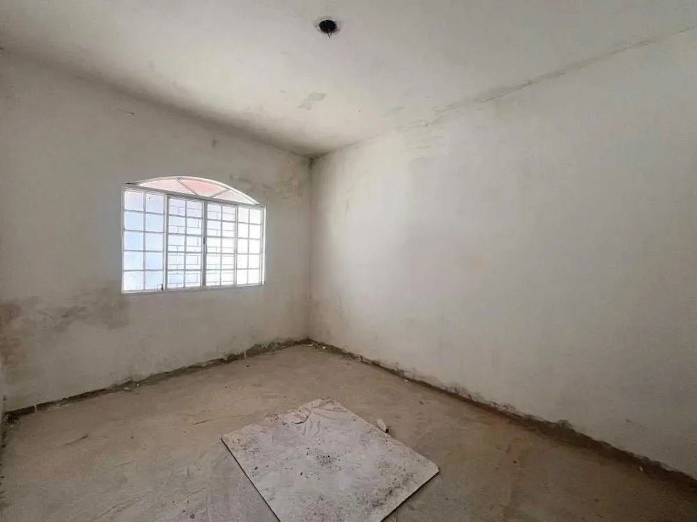 Casa, 2 quartos, 276 m² - Foto 2