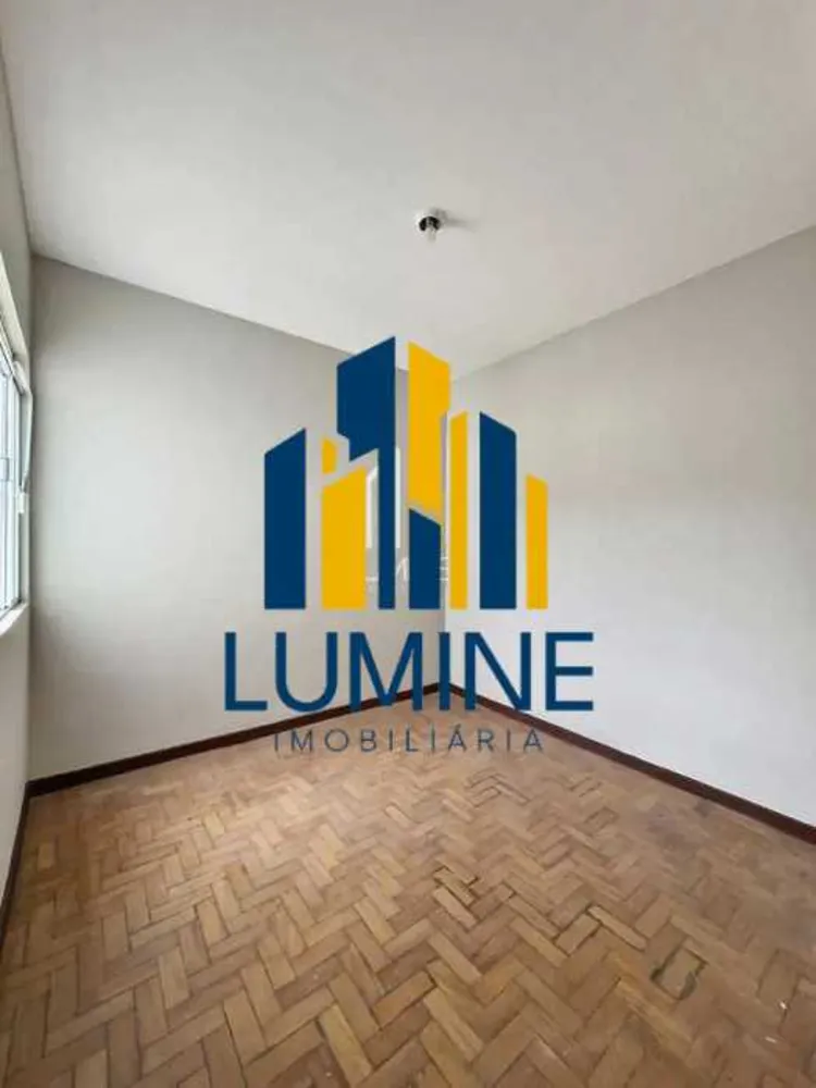 Casa, 3 quartos, 220 m² - Foto 1