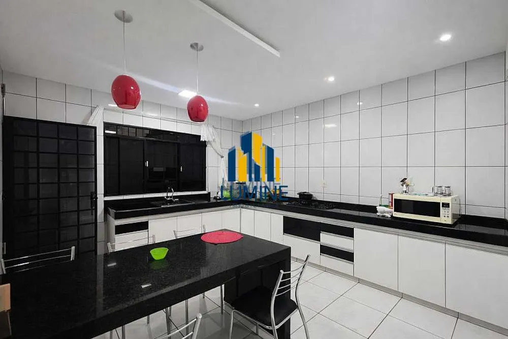 Casa, 2 quartos, 200 m² - Foto 4