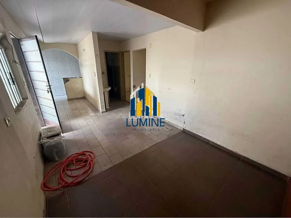 Casa, 3 quartos, 200 m² - Foto 2