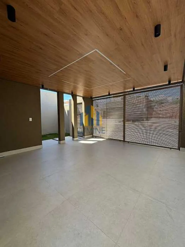 Casa, 3 quartos, 195 m² - Foto 2