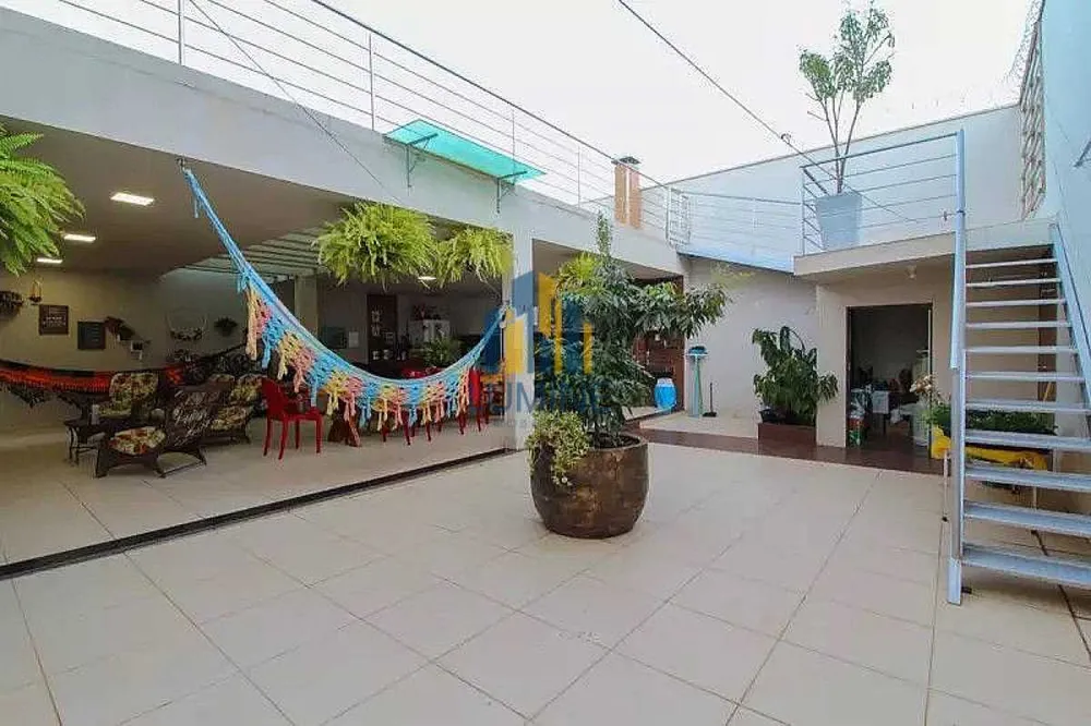 Casa, 4 quartos, 300 m² - Foto 1