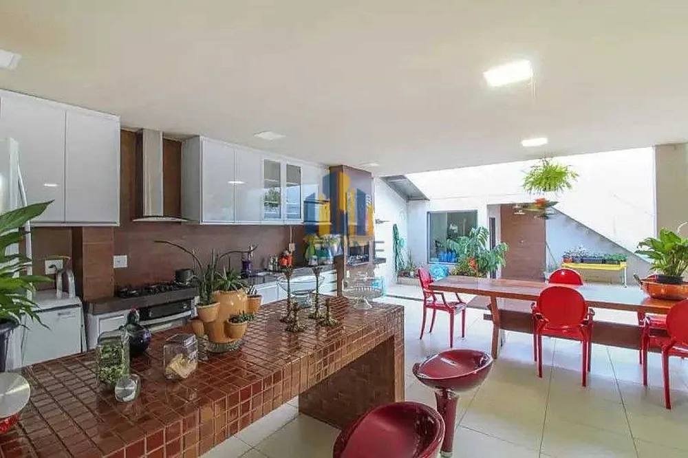 Casa, 4 quartos, 300 m² - Foto 4