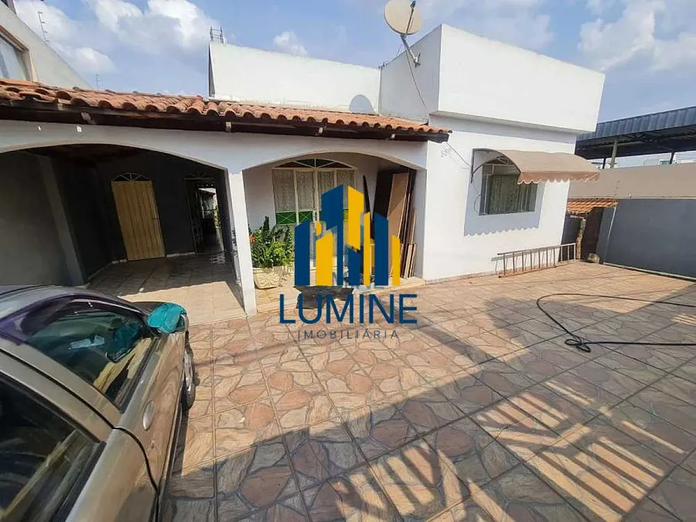 Casa, 3 quartos, 300 m² - Foto 1