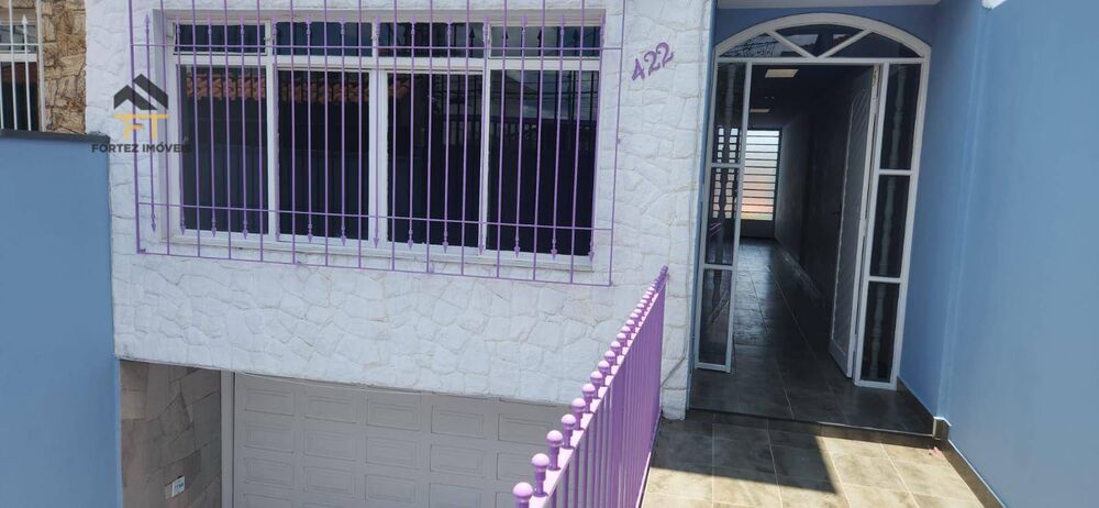 Sobrado à venda e aluguel com 3 quartos, 250M2 - Foto 1