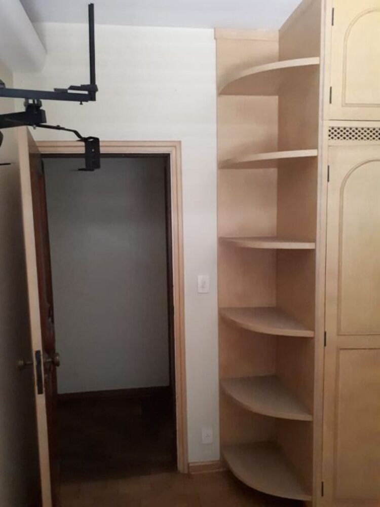 Casa à venda com 6 quartos, 600m² - Foto 6