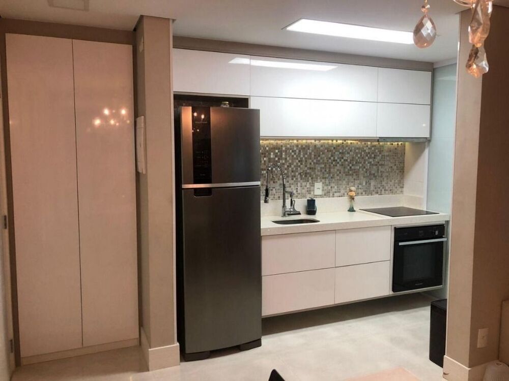 Apartamento à venda com 2 quartos, 68m² - Foto 3