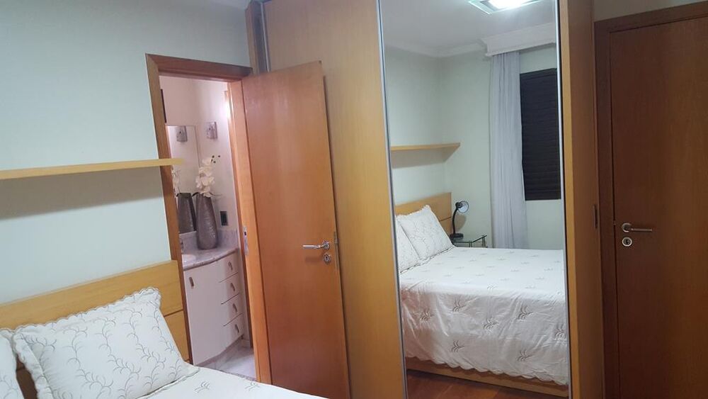 Apartamento à venda com 4 quartos, 105m² - Foto 4