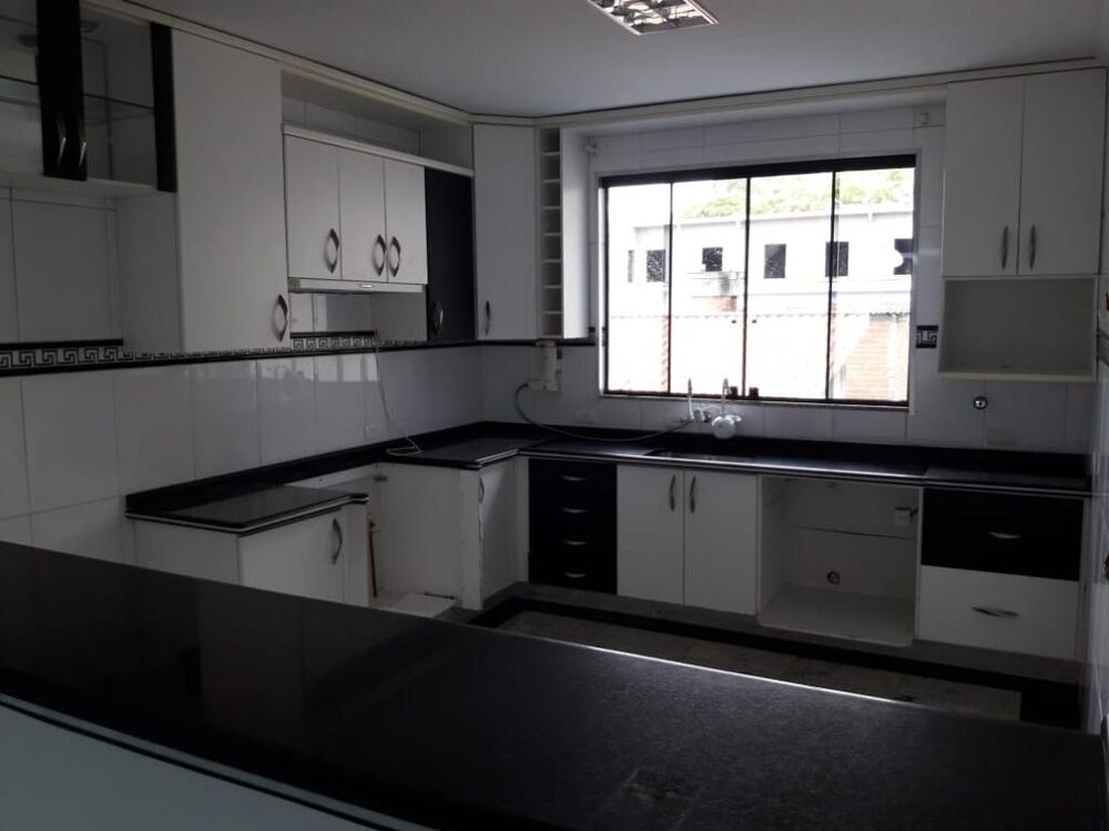 Casa à venda e aluguel com 3 quartos, 350M2 - Foto 1