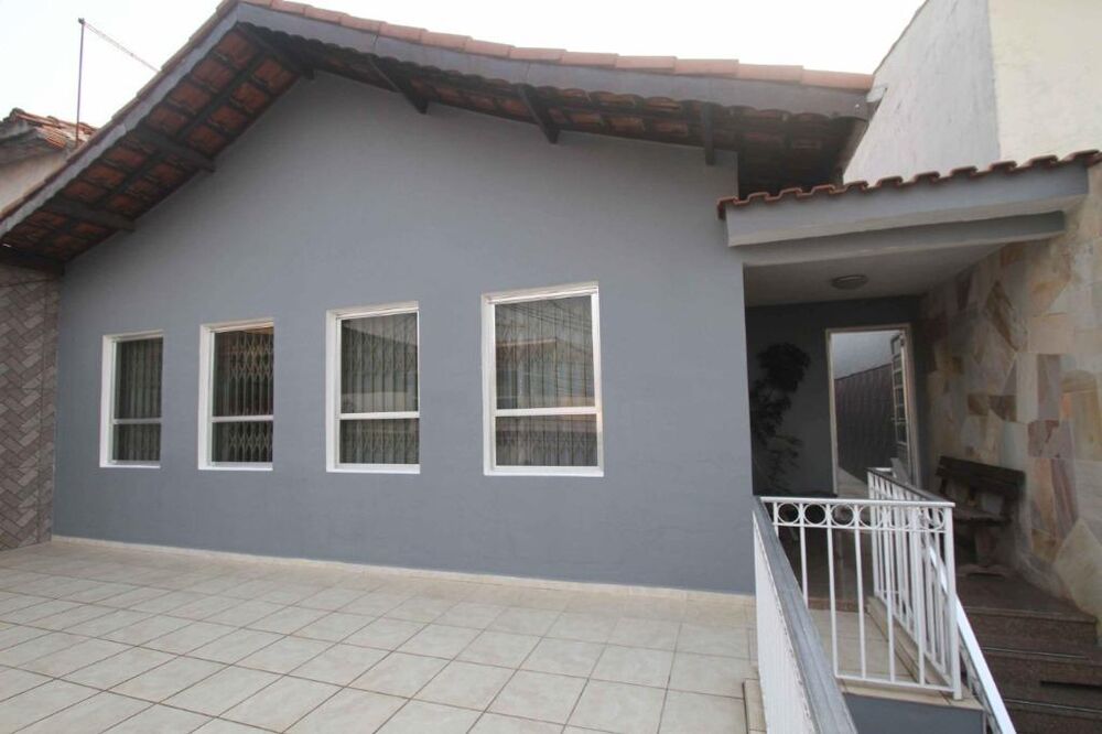 Casa à venda com 3 quartos, 206m² - Foto 4