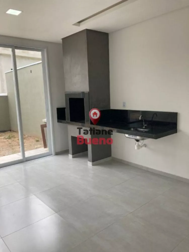 Casa à venda com 3 quartos, 160m² - Foto 3