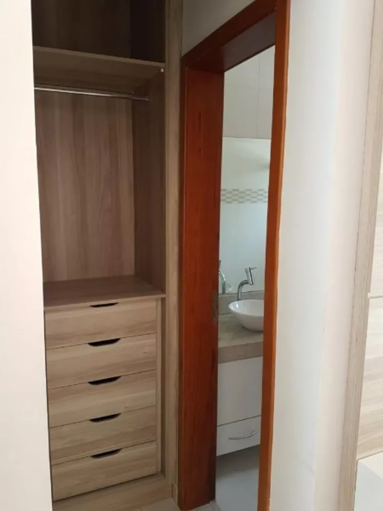 Casa à venda com 4 quartos, 285m² - Foto 15