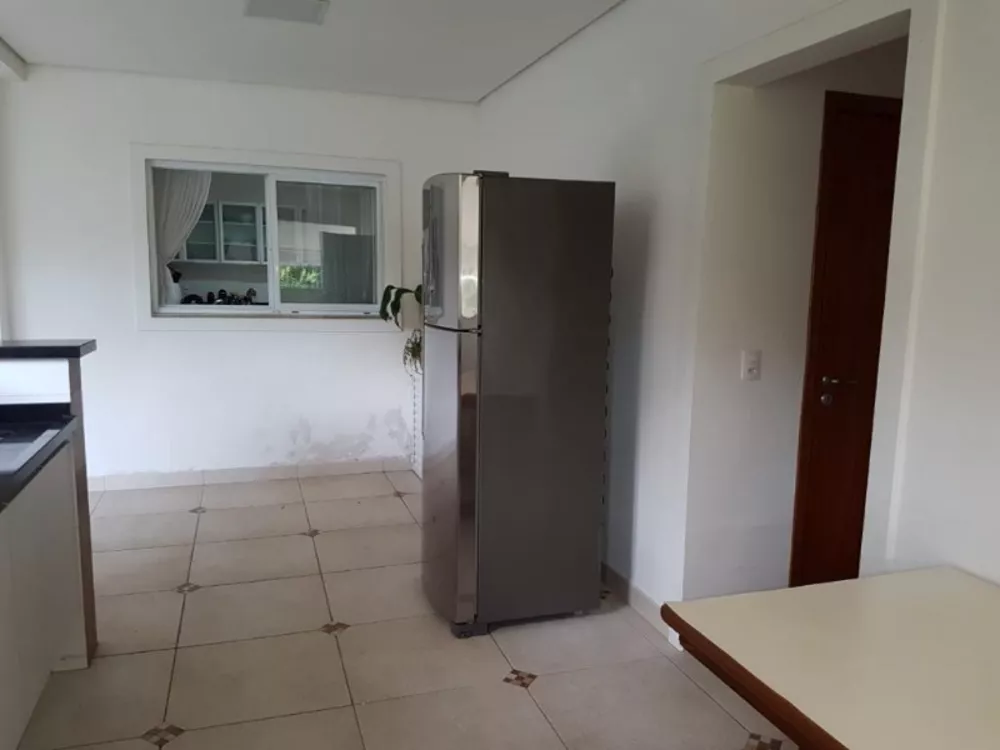 Casa à venda com 4 quartos, 285m² - Foto 14