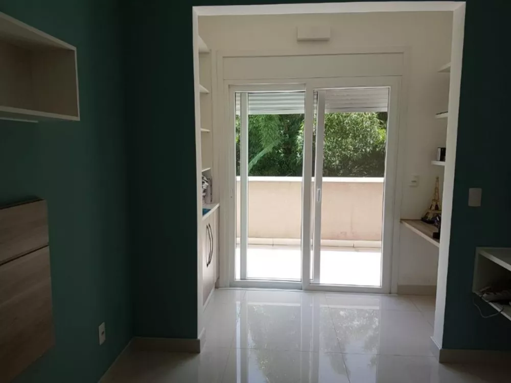 Casa à venda com 4 quartos, 285m² - Foto 2