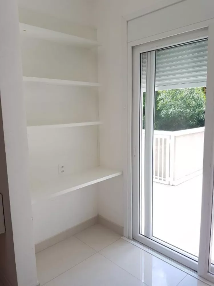 Casa à venda com 4 quartos, 285m² - Foto 11