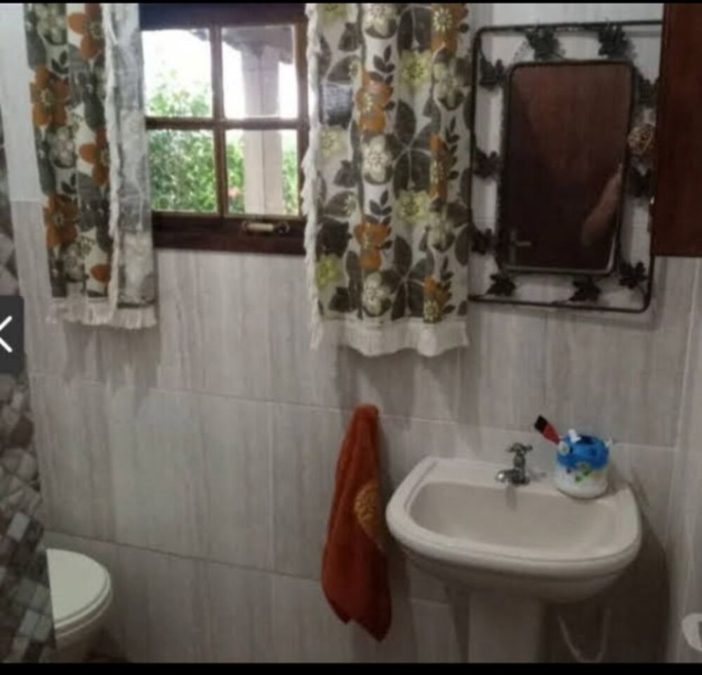 Casa à venda com 1 quarto, 60m² - Foto 2