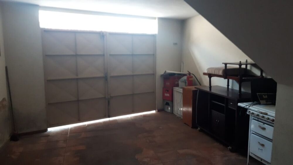Casa à venda com 2 quartos, 131 - Foto 2