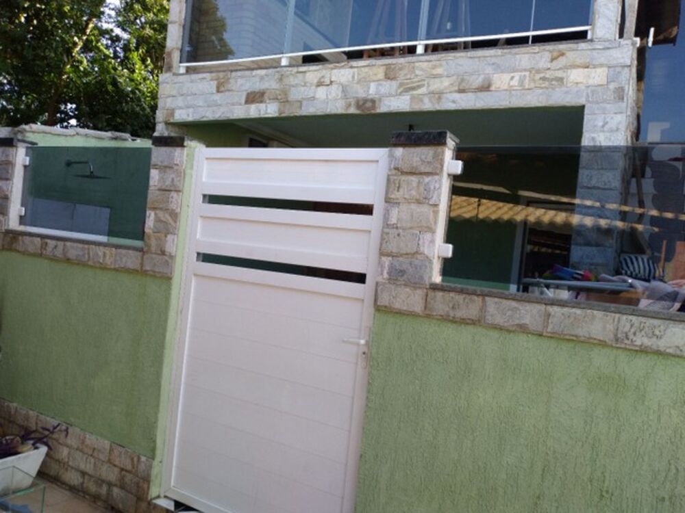 Casa à venda com 3 quartos, 250 - Foto 1