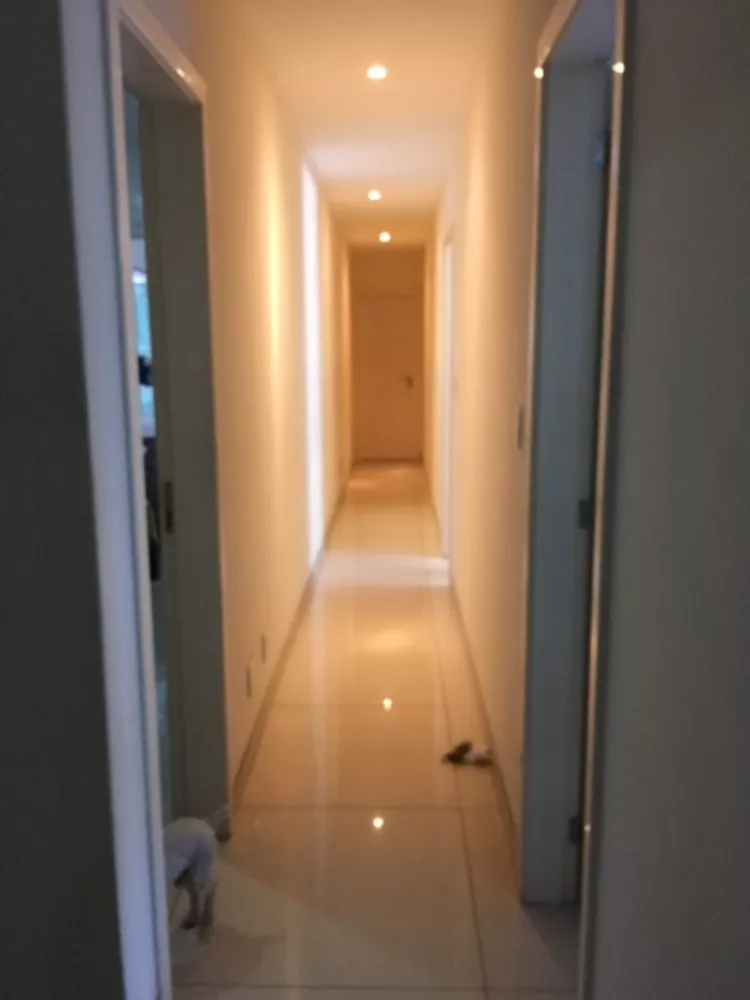 Apartamento à venda com 4 quartos, 192m² - Foto 4