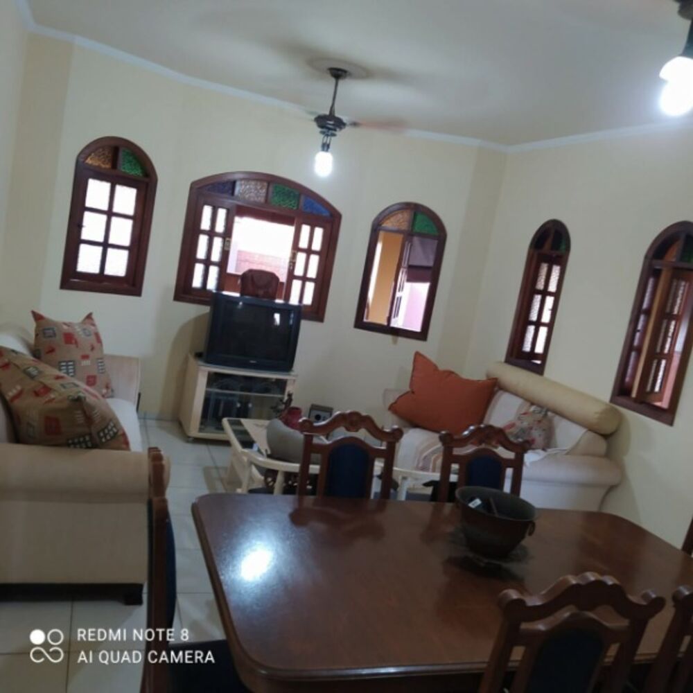 Casa à venda com 3 quartos, 250m² - Foto 3
